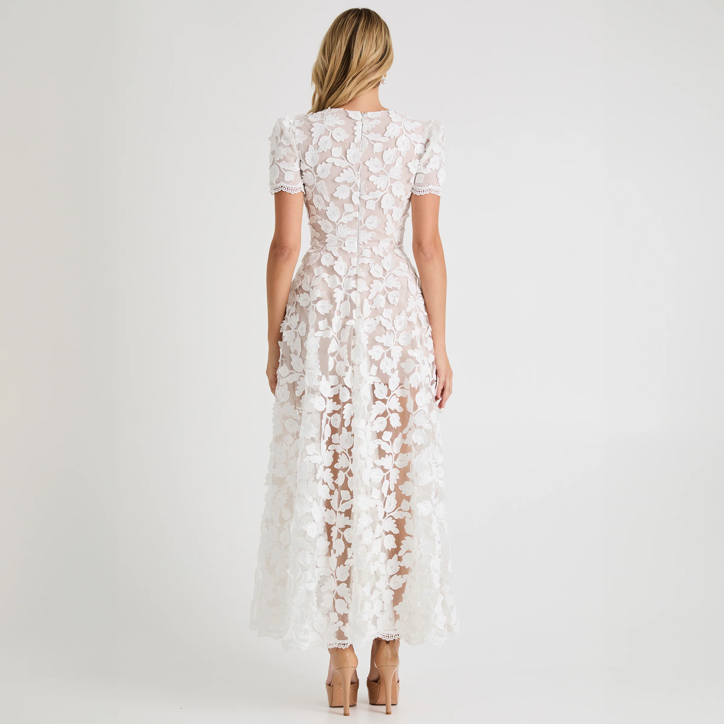 CLARA - Image 5