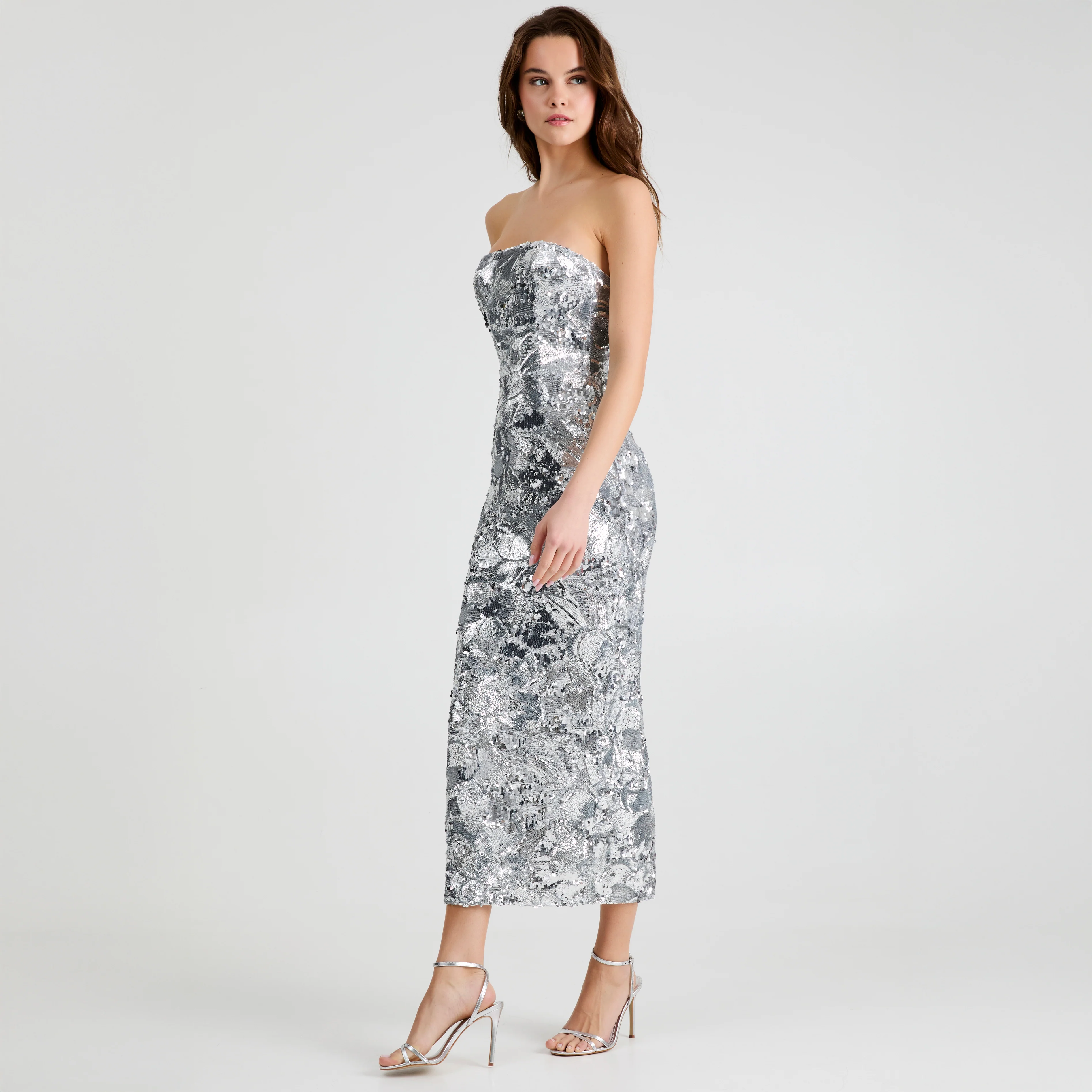LESLIE - Image 5